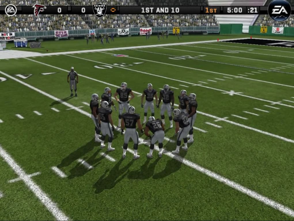 https://media.imgcdn.org/repo/2023/08/madden-nfl-08/64eeca4da304d-madden-nfl-08-screenshot24.webp
